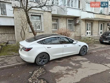 Авто Tesla Model 3 2021 № 8323334