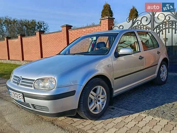 Авто Volkswagen Golf 2002 № 8323448