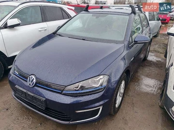 Авто Volkswagen E-Golf 2015 № 8323574