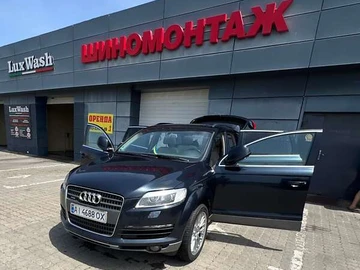 Авто Audi Q7 2006 № 8323575