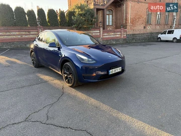 Авто Tesla Model Y 2024 № 8323732