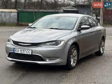 Авто Chrysler 200 2015 № 8323898