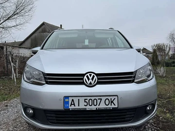 Авто Volkswagen Touran 2010 № 8323924