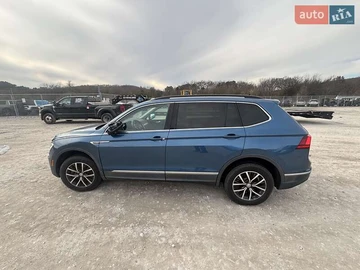 Авто Volkswagen Tiguan 2020 № 8323971