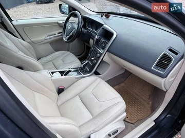 Авто Volvo Xc60 2015 № 8323980