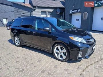 Авто Toyota Sienna 2018 № 8324165
