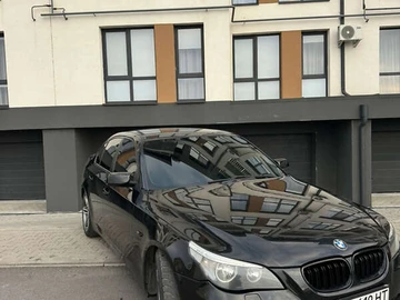 Авто BMW 5 Series 2006 № 8324492