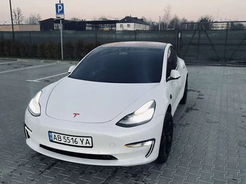 Авто Tesla Model 3 2018 № 8324645