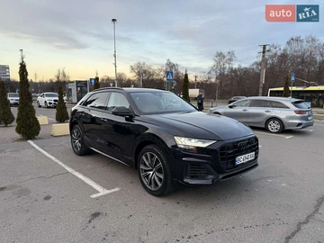 Авто Audi Q8 2019 № 8324830