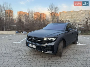 Авто Volkswagen Touareg 2024 № 8324839