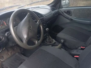 Авто Chevrolet Niva 2004 № 8324925