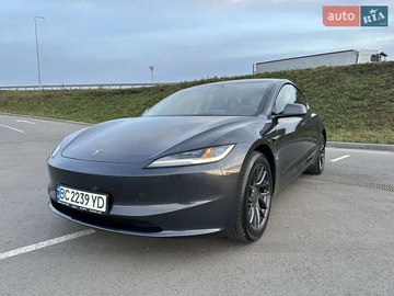Авто Tesla Model 3 2024 № 8325395