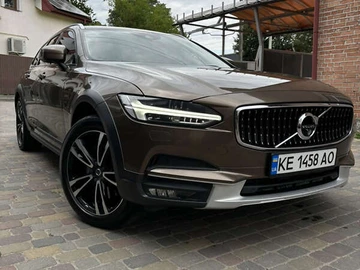 Авто Volvo V90 Cross Country 2017 № 8325401