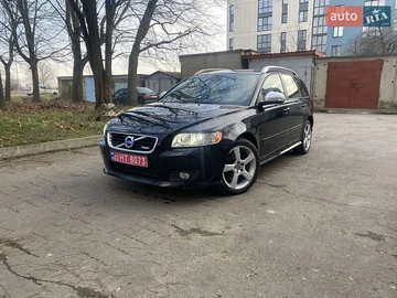 Авто Volvo V50 2011 № 8325724
