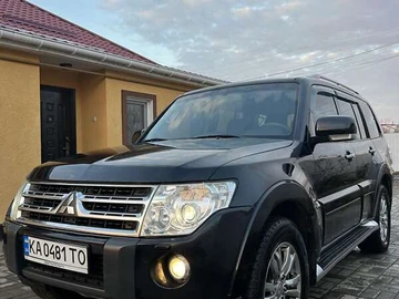Авто Mitsubishi Pajero Wagon 2009 № 8325902