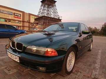 Авто BMW 5 Series 1999 № 8326557