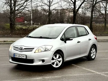 Авто Toyota Auris 2011 № 8326762