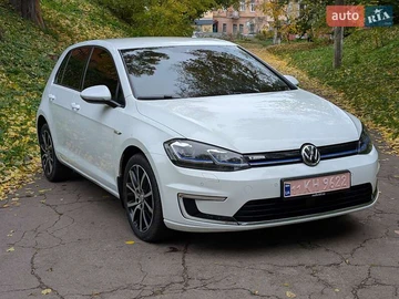 Авто Volkswagen E-Golf 2018 № 8326771