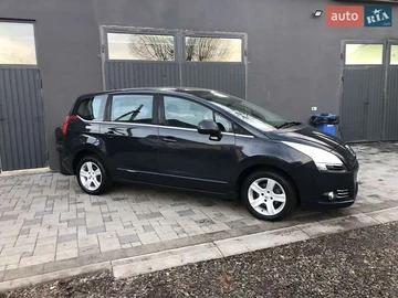 Авто Peugeot 5008 2010 № 8326990