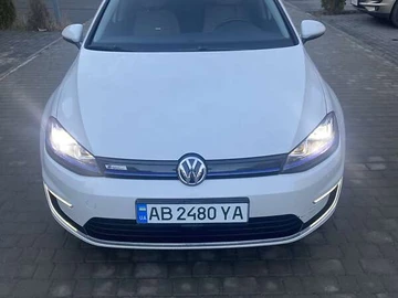 Авто Volkswagen E-Golf 2016 № 8326998