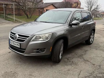 Авто Volkswagen Tiguan 2011 № 8327000