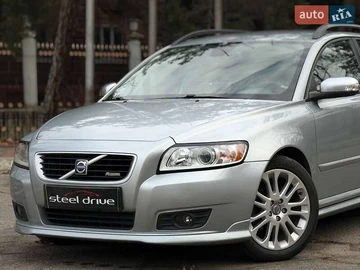Авто Volvo V50 2009 № 8327453