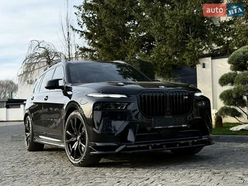 Авто BMW X7 2023 № 8327962
