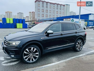 Авто Volkswagen Tiguan 2018 № 8328300