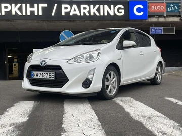 Авто Toyota Aqua 2015 № 8328640