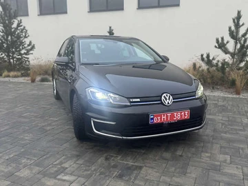 Авто Volkswagen E-Golf 2017 № 8328729