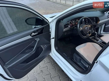 Авто Volkswagen Jetta 2021 № 8328837
