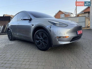 Авто Tesla Model Y 2024 № 8328883
