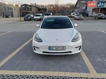 Авто Tesla Model 3 2021 № 8328884