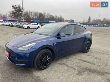 Авто Tesla Model Y 2023 № 8328921