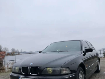 Авто BMW 5 Series 1999 № 8329053