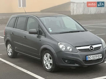 Авто Opel Zafira 2011 № 8329095