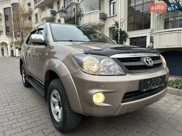 Авто Toyota Fortuner 2007 № 8329290