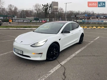 Авто Tesla Model 3 2018 № 8329396
