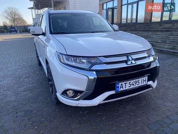 Авто Mitsubishi Outlander 2017 № 8329409