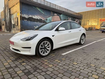 Авто Tesla Model 3 2023 № 8329429