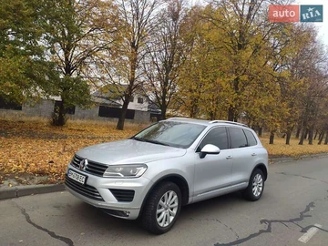 Авто Volkswagen Touareg 2015 № 8329444