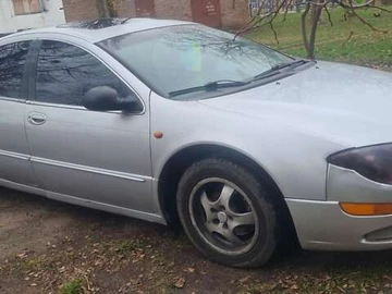 Авто Chrysler 300 2000 № 8329592