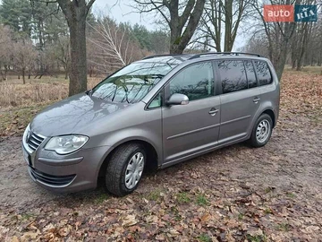 Авто Volkswagen Touran 2007 № 8329637