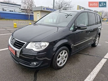 Авто Volkswagen Touran 2010 № 8329735