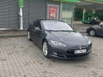 Авто Tesla Model S 2015 № 8329949