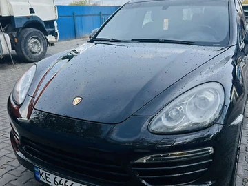 Авто Porsche Cayenne 2011 № 8329955