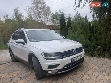 Авто Volkswagen Tiguan 2017 № 8330243