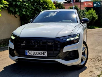 Авто Audi Q8 2021 № 8330260
