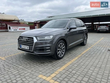 Авто Audi Q7 2019 № 8330457