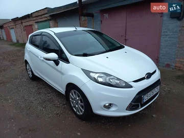 Авто Ford Fiesta 2012 № 8330755